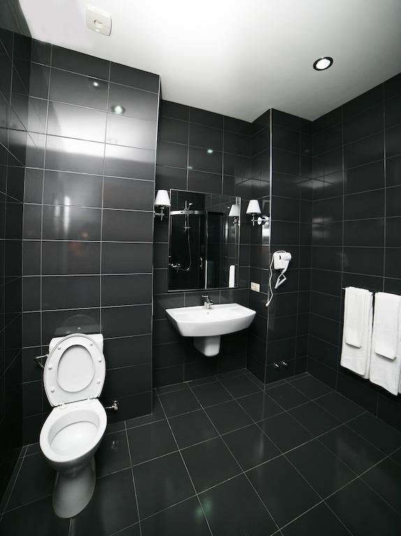 Basilon Hotel Tiflis Oda fotoğraf